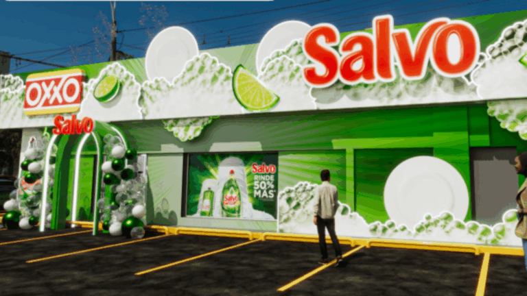 OXXO Tienda Insignia Salvo