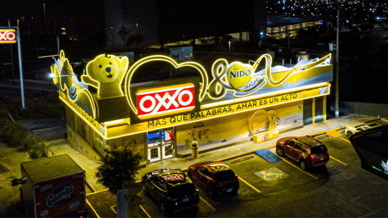 OXXO Tienda Insignia Nido